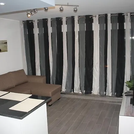 アパート Ventur Flat *