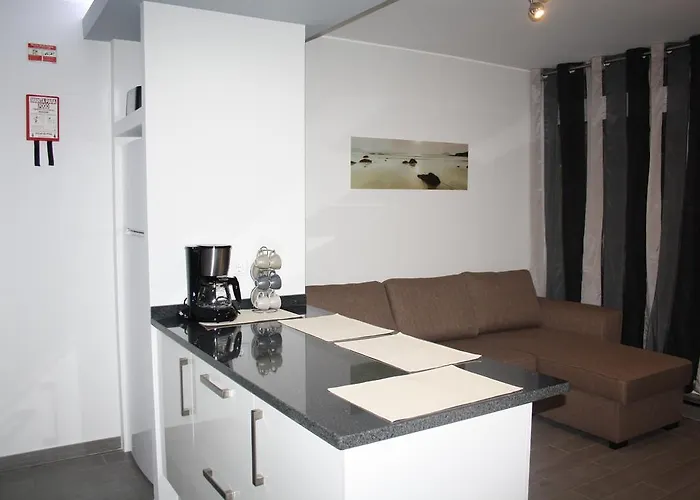 Ventur Flat Канису